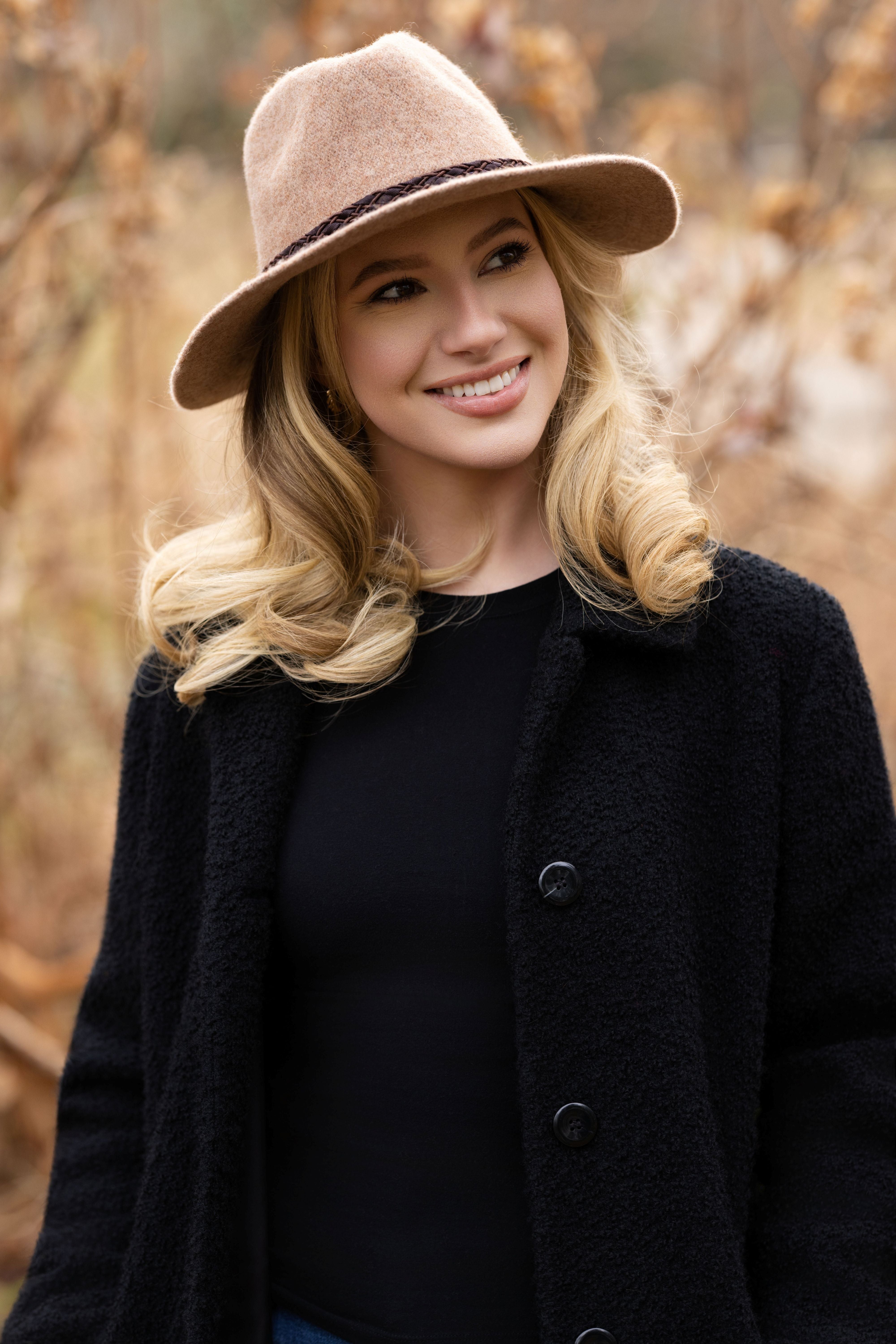 HOLLY Cut and Sew Winter Bucket