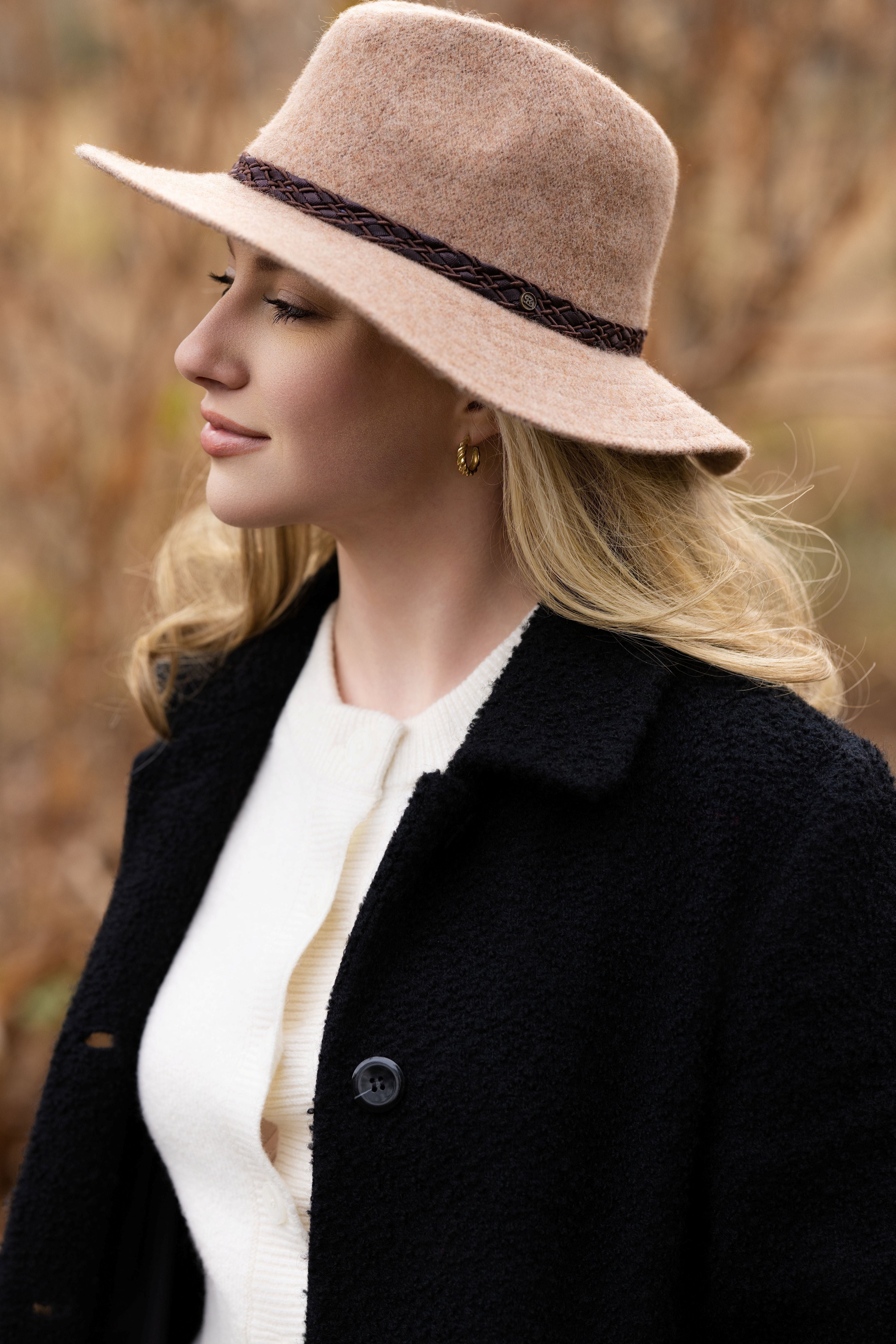 HOLLY Cut and Sew Winter Bucket